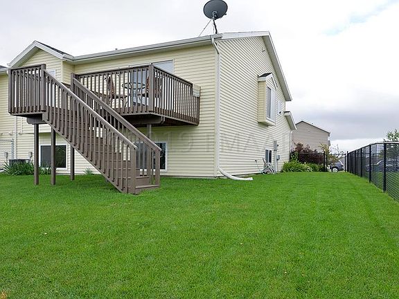 3rd image of 724 34th Ave W
