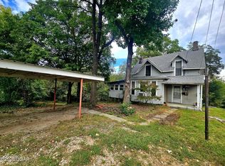 444 E 8th St, Baxter Springs, KS 66713