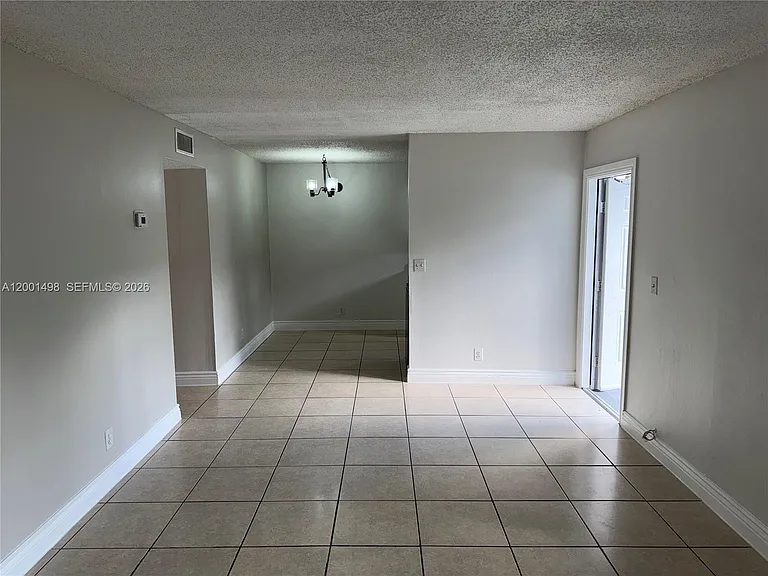 711 NE 2nd Ave #102 — Photo 6