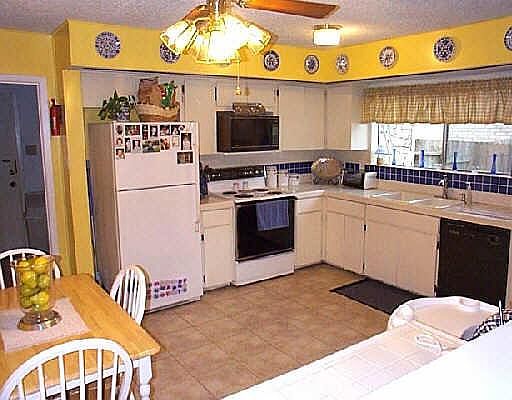 4th image of 2010 OAK VISTA DR
