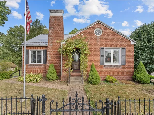 135 State St, Saxonburg, PA 16056