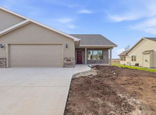 340 Twilight Trl, Fond Du Lac, WI