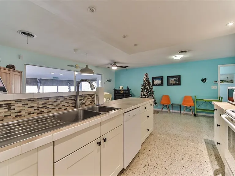 141 Beau Rivage Dr — Photo 9