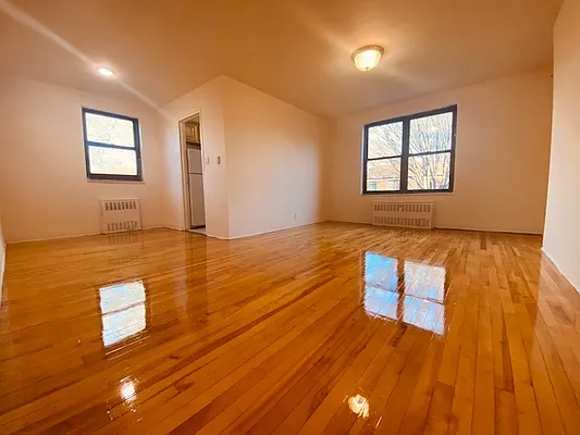 Rented by Silverstein Collection LLC  | media 1