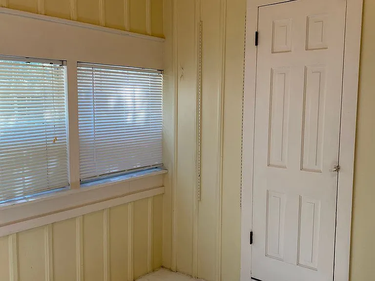 268 E Lullwood — Photo 15
