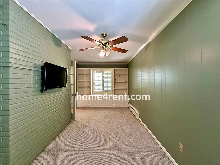 211 W 66th St — Photo 10