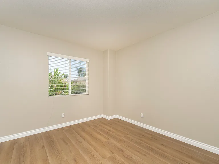6303 Plum Ave — Photo 4