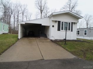 87 Waterview Pkwy, Hamburg, NY
