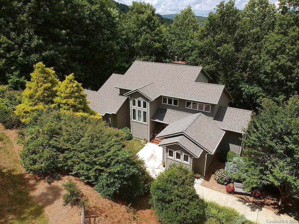 1st image of 107 Spruce Ln