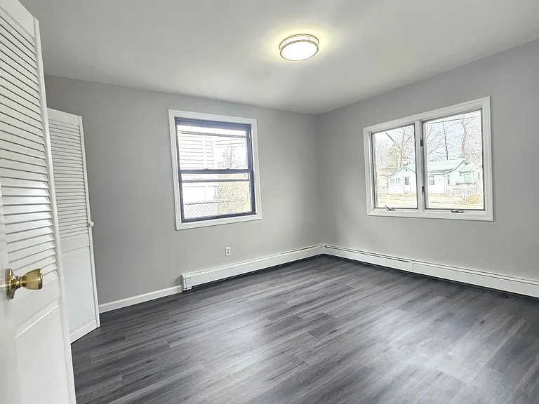 127 Hiawatha Blvd — Photo 6