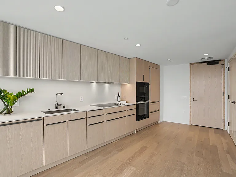 Ward Ave — Photo 15