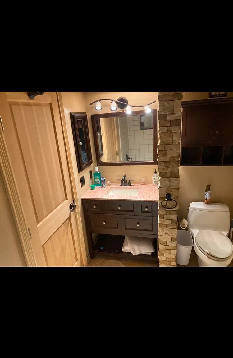 Studio, 450 sqft, $2,650 — Photo 3