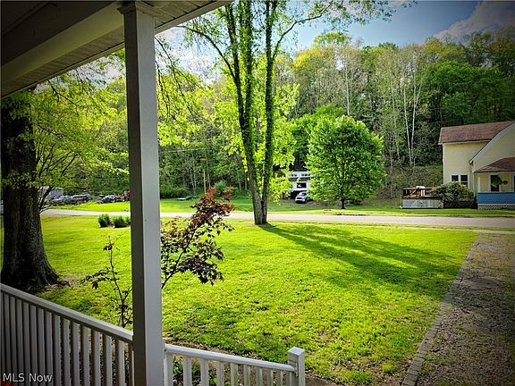4th image of 139 Silver Run Rd