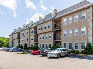 1114 Brittany Dr #1114, Wayne, NJ 07470