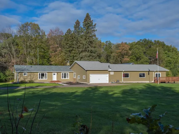 2404 14th Ave, Cameron, WI 54822