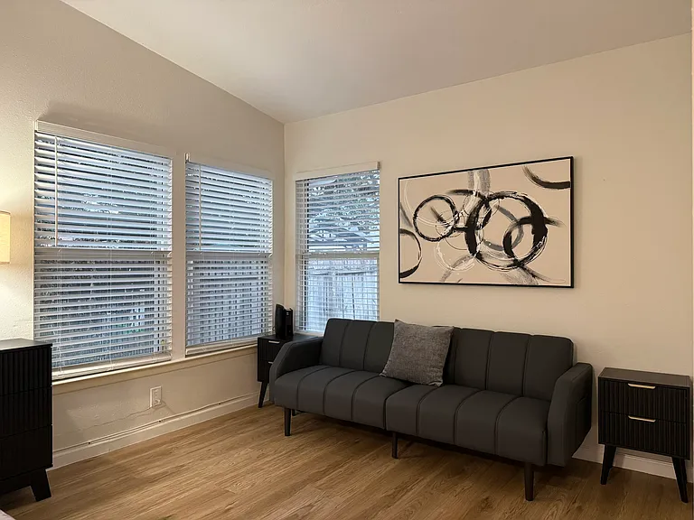 3323 Coral Grove Dr — Photo 46