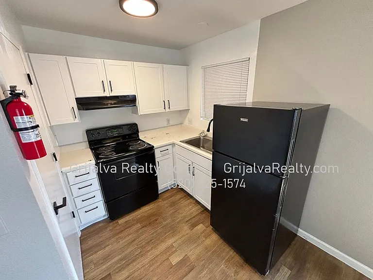 2322 Elaine Blvd — Photo 6