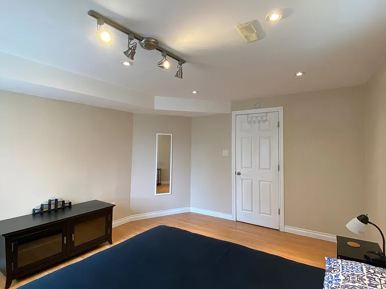 24 Dairy Dr #BASEMENT — Photo 9