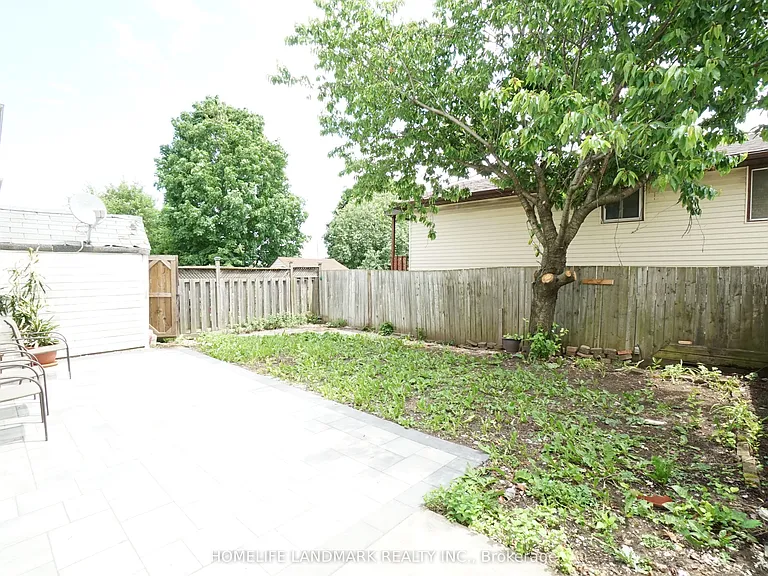 594 Queen Victoria Dr #GOUND BASEMENT — Photo 32
