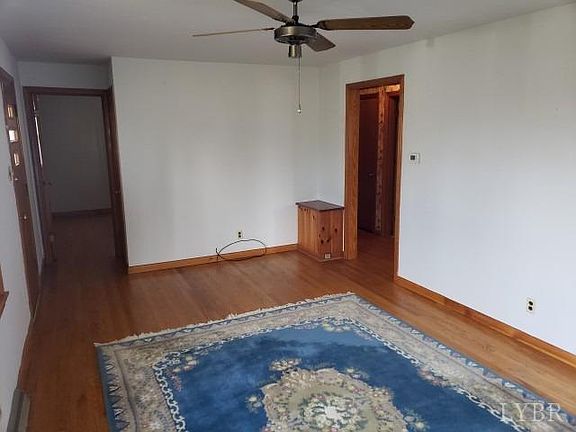 5th image of 550 Pine Dr