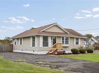 10 Messick Rd, Poquoson, VA 23662