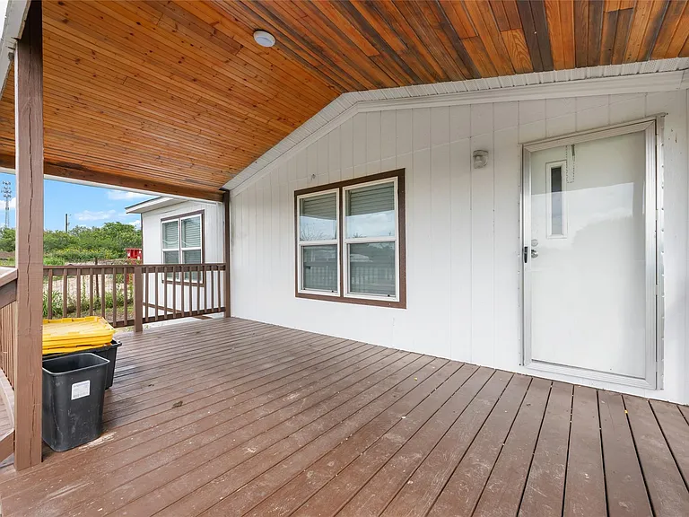 360 Shady Oaks #B — Photo 5