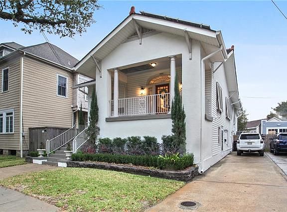 3rd image of 940 N Carrollton Ave
