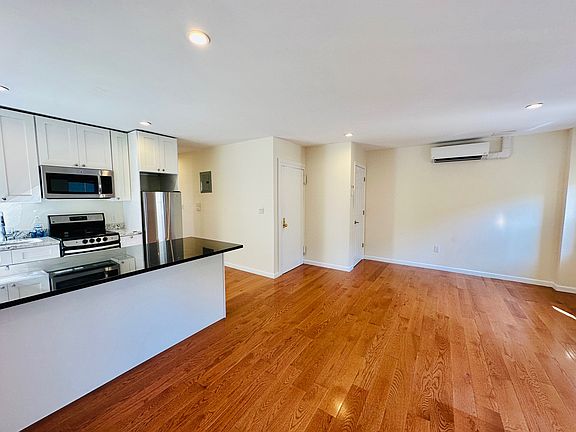 2nd image of 130 W Houston St #3