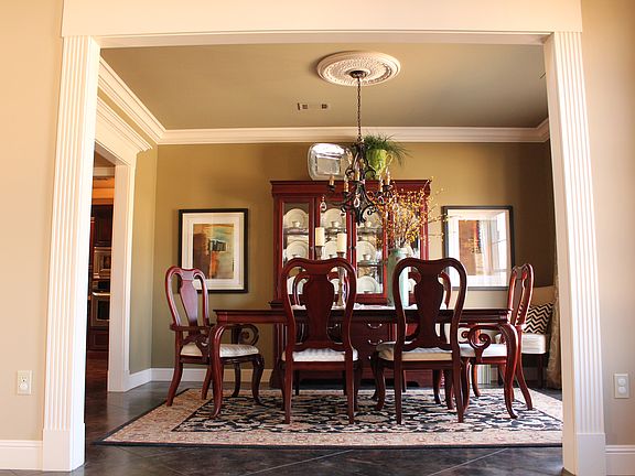 Formal Dining
