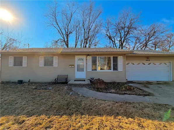 2915 N 25th St, Decatur, IL 62526