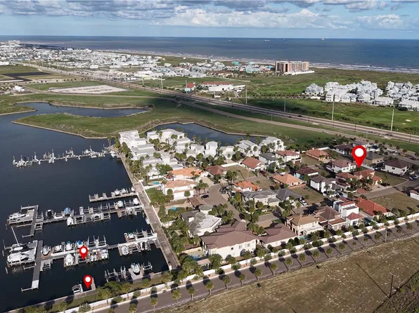 121 La Joya, Port Aransas, TX 78373