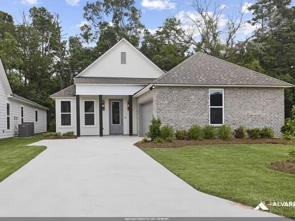 25287 Burlington Dr, Denham Springs, LA 70726