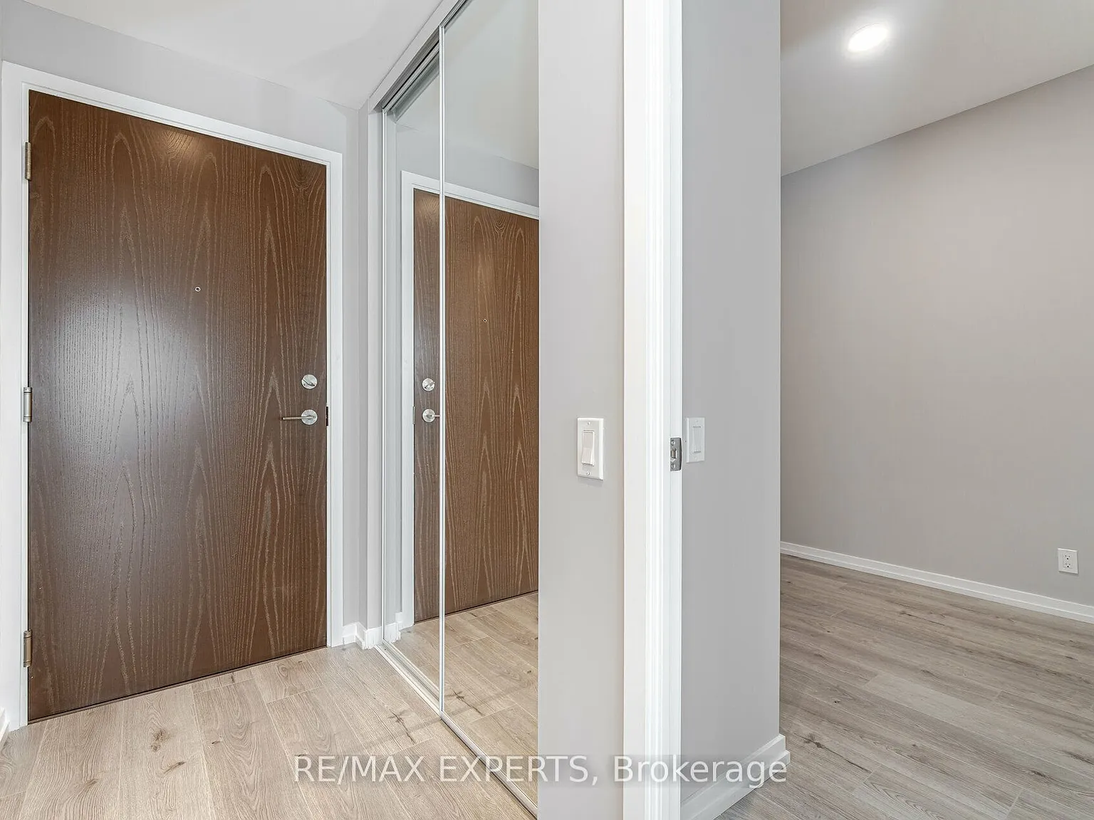 2 bed, $2,099 — Photo 3