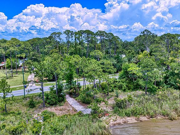 4th image of 104 Bay Colony Way