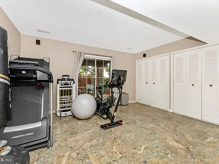 7115 Oberlin Cir — Photo 45