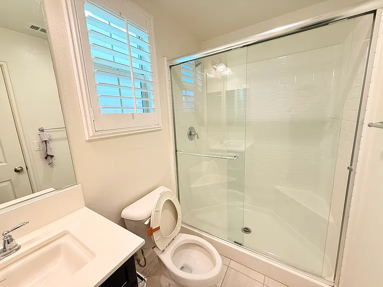 2751 E Agrarian St — Photo 15