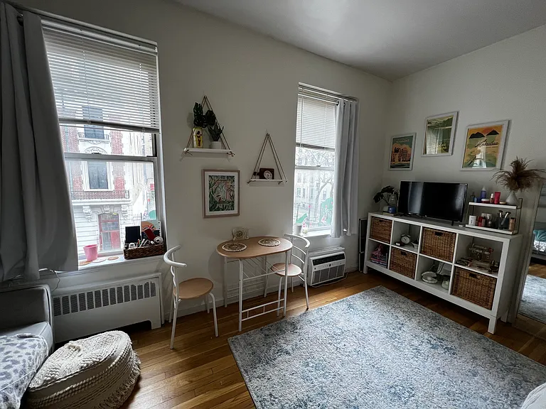 208 E 32nd St #3A — Photo 3