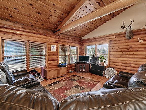 4th image of 7 Aspen Dr