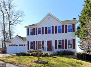 27 Thornberry Ln, Stafford, VA 22556