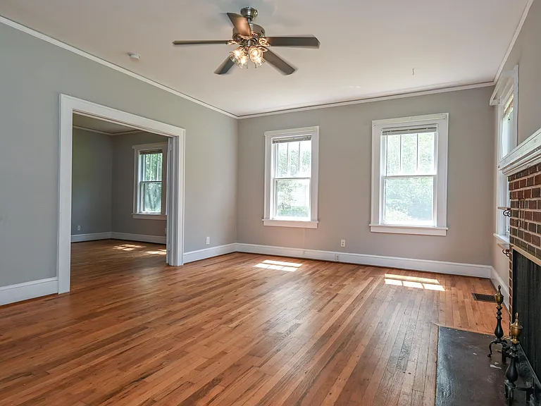 1095 Oconee St — Photo 11