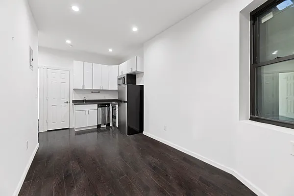 Rented by REAL New York | media 4