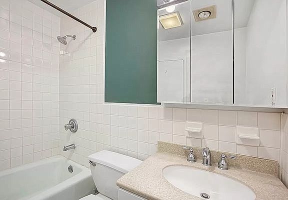 5th image of 316 E 77th St APT 4C