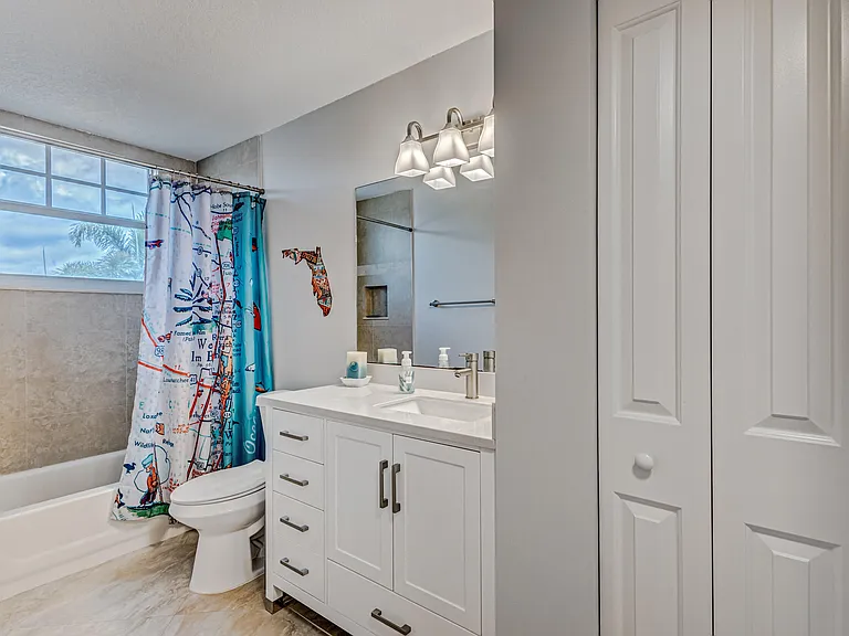 406 Mainsail Cir — Photo 32