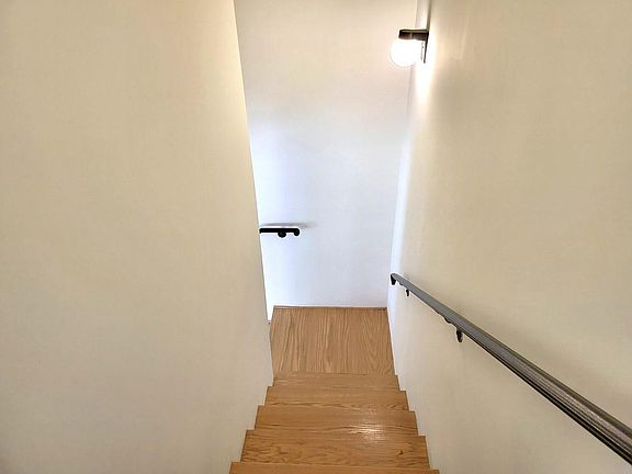2nd image of 6937 Knowlton Pl APT 4
