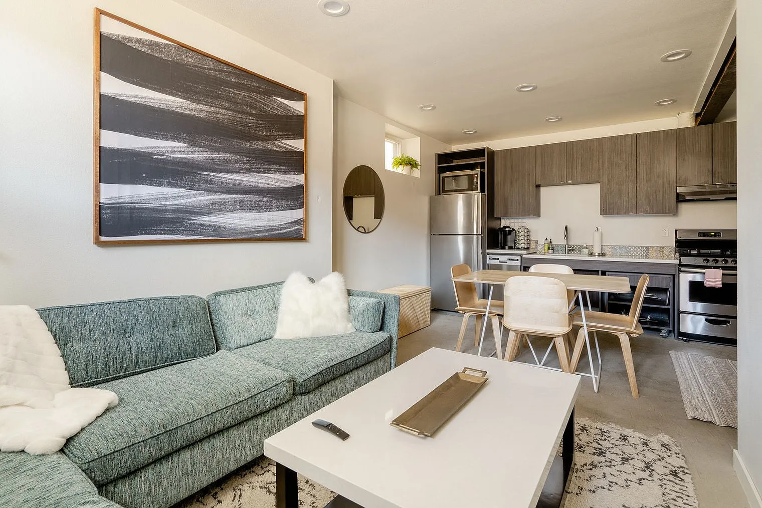 2 bed, 2.0 bath, 990 sqft, $3,595 — Photo 1