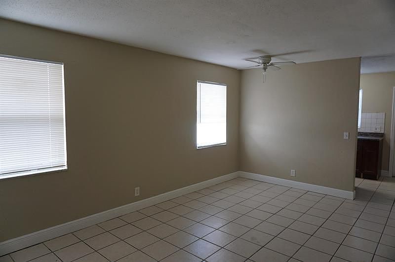 1st image of Evans Ln #6