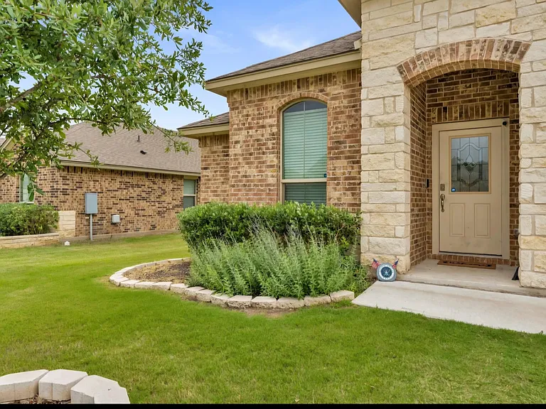 132 Cinnamon Loop — Photo 2