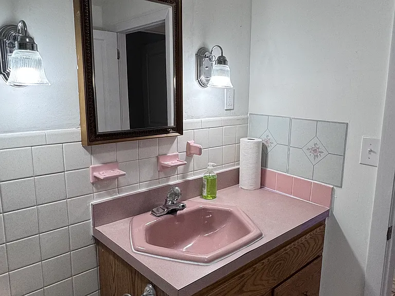 14 Lombard Ct — Photo 9