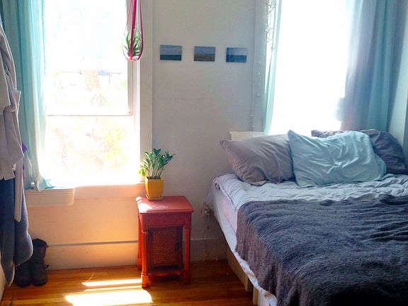 Hardwood floors, big windows