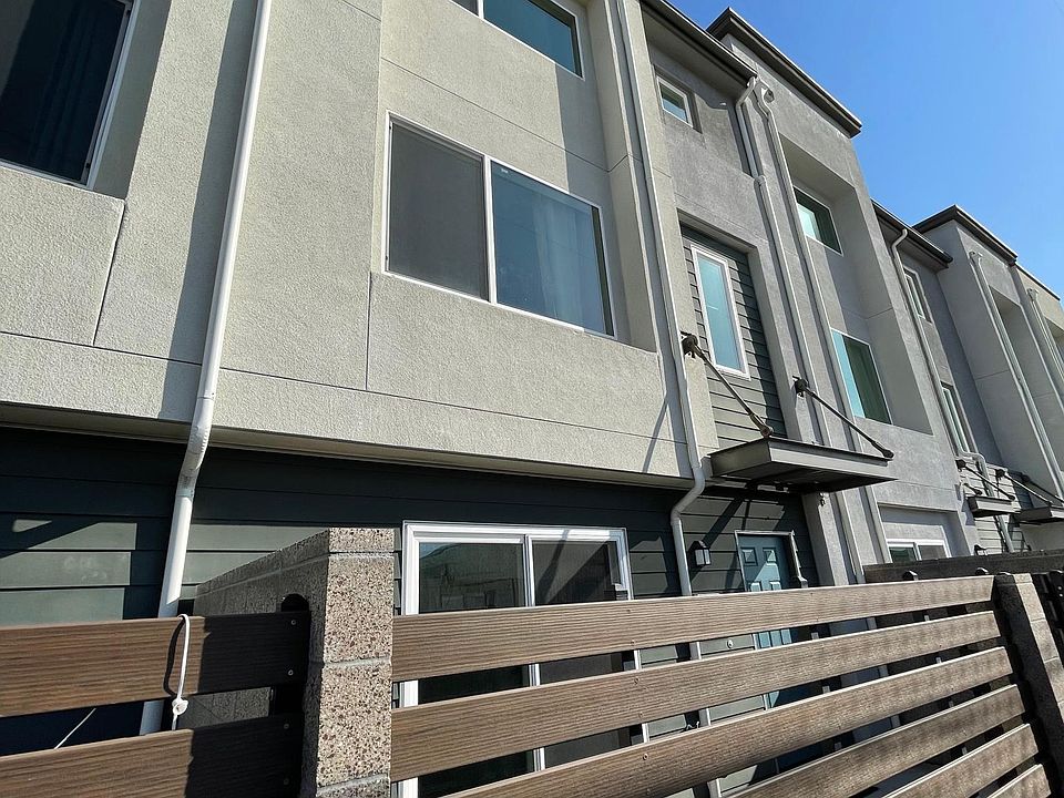 1st image of 14420 Papaya Ln APT 3